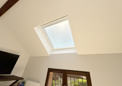 Velux, SK06 confort, EverFinish, avec store occultant beige