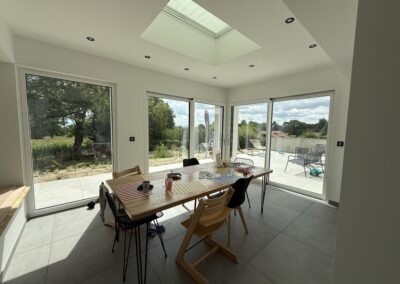 Levant coulissant + fixe, RAL 9016 mat & structuré